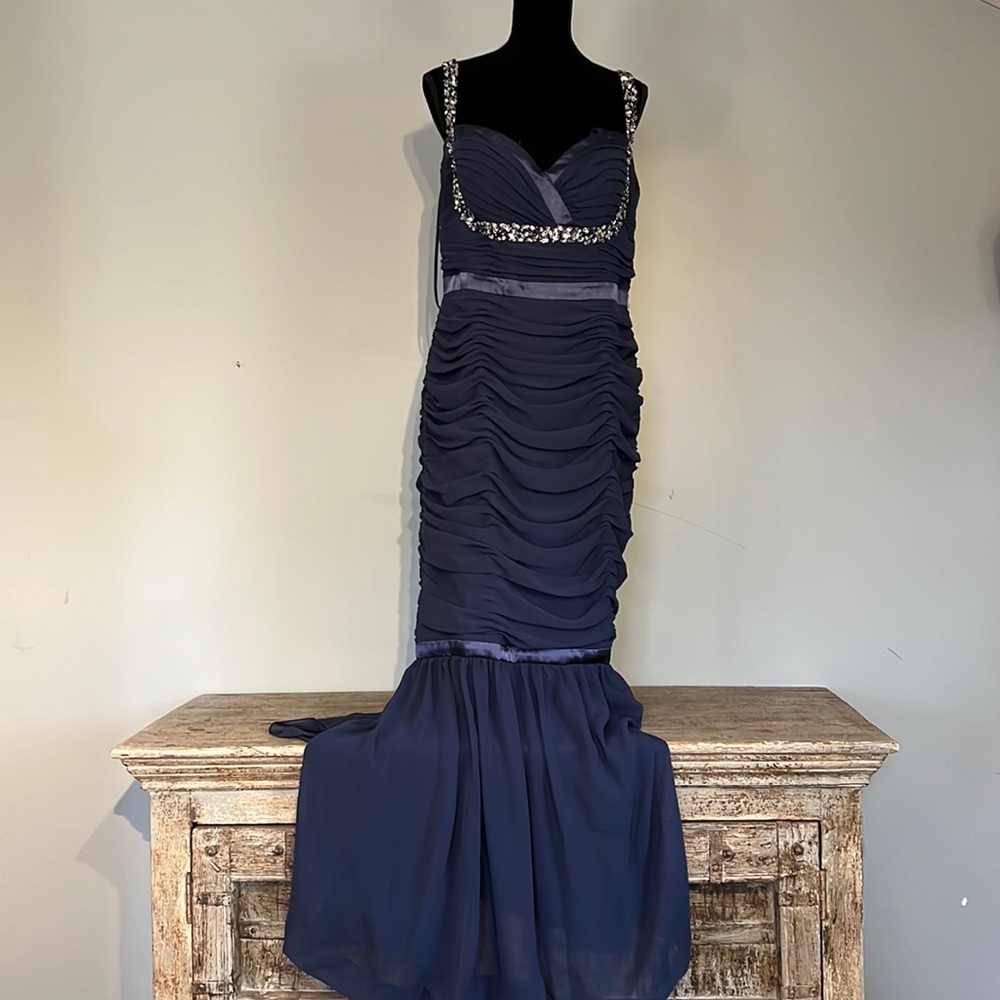 Navy blue prom dress!